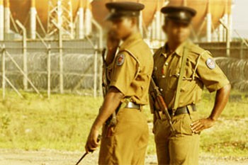 பெண் வல்லுறவுடன் தொடர்புடைய பொலிஸ் கான்ஸ்டபிள் விளக்கமறியலில்